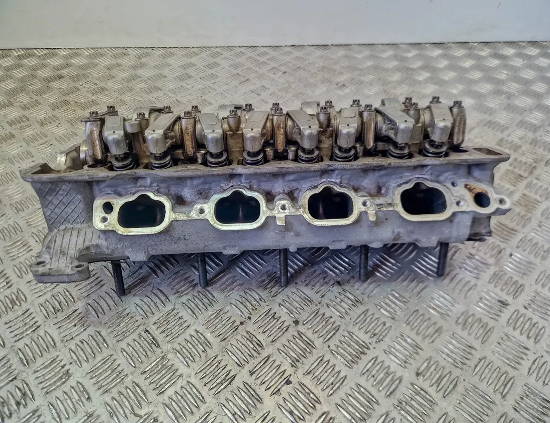 MERCEDES-BENZ SL-Class R129 (1989-2001) Engine Cylinder Head Right Side A1130102120,A1130503701,1130503701,A1130161701 31704408