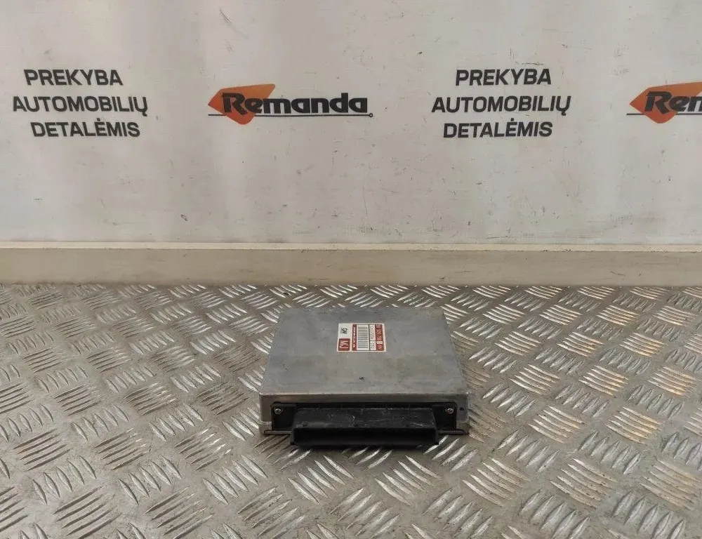 OPEL Vectra B (1995-1999) Engine Control Unit ECU 90505789 31578519