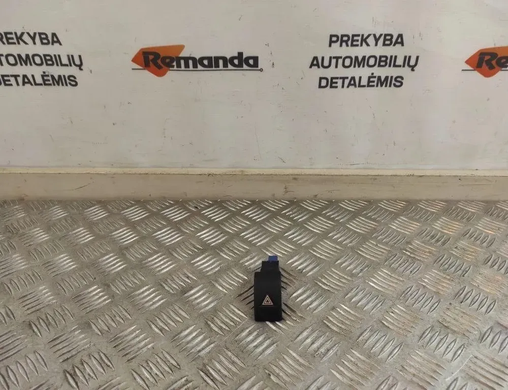 TOYOTA RAV4 5 generation (XA50) (2018-2024) Hazard button 4721G93H 31590091