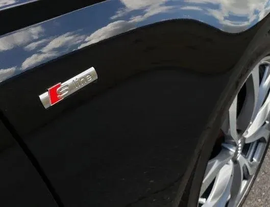 AUDI A6 C5/4B (1997-2004) Car manufacturer's badge 8N0853601,8N0853601A 21445737