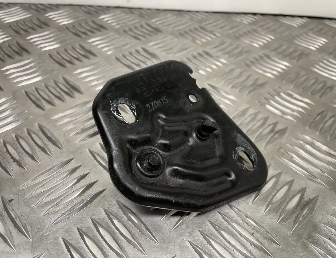 AUDI A7 C7/4G (2010-2020) Крюк капотa 4G0823186 27406361
