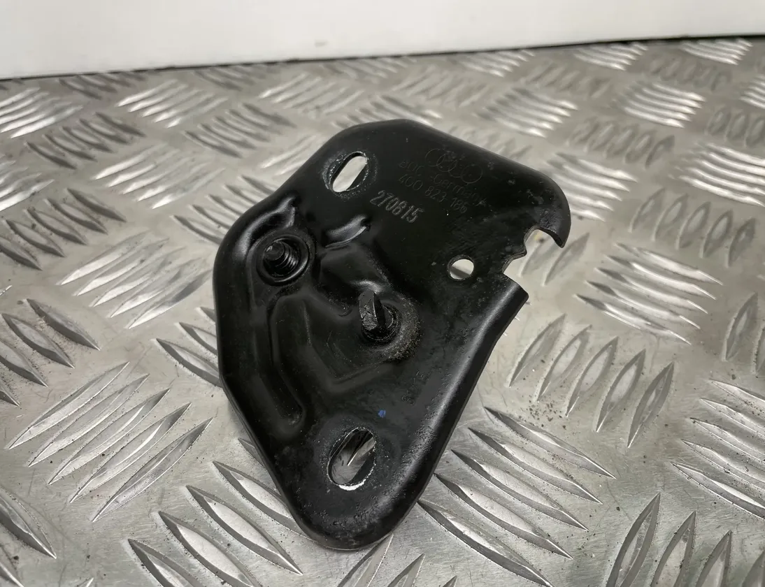 AUDI A7 C7/4G (2010-2020) Крюк капотa 4G0823186 27406384