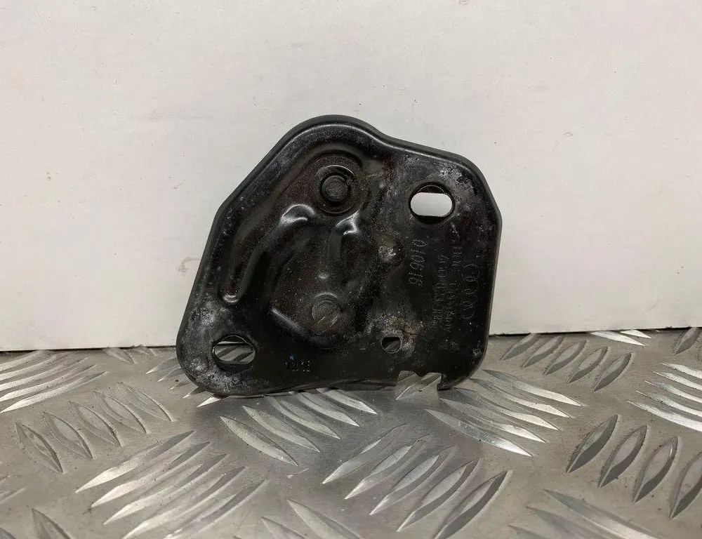 AUDI A1 8X (2010-2020) Крюк капотa 4G0823186 30947857