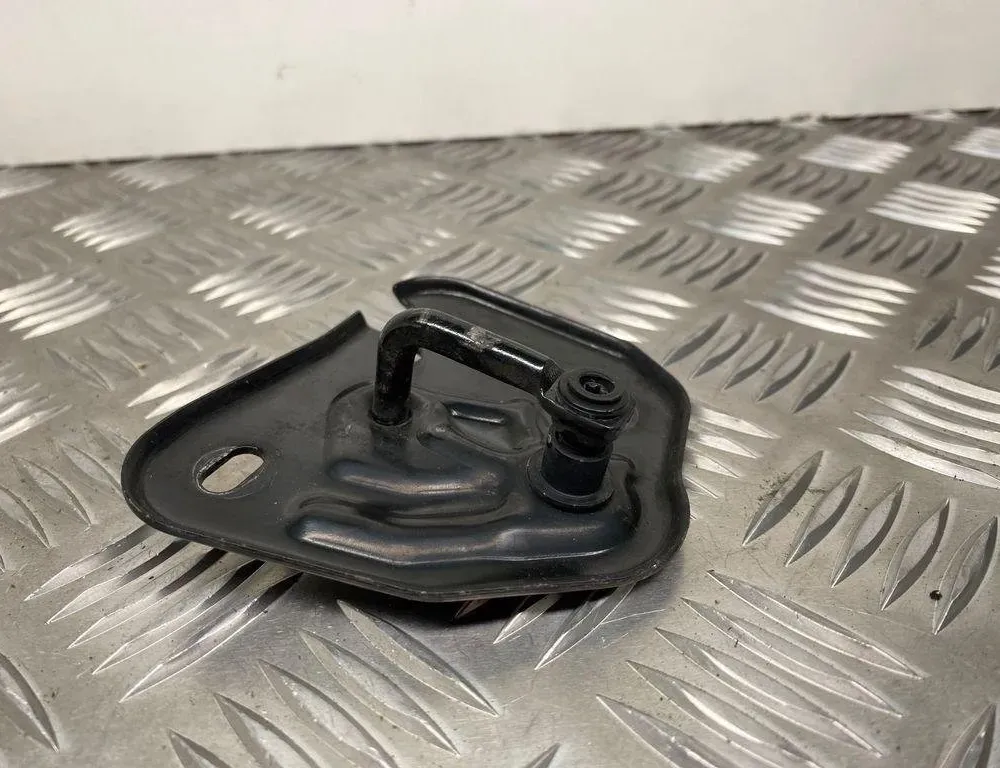 AUDI A1 8X (2010-2020) Bonnet Safety Latch 4G0823186 30954603