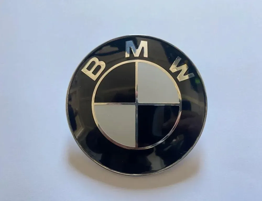 BMW 3 Series F30/F31 (2011-2020) Car manufacturer's badge 8132375 30986276
