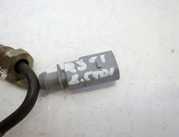 AUDI Q3 F3 (2018-2024) Датчик температуры выхлопных газов 05L906088CA 24265719