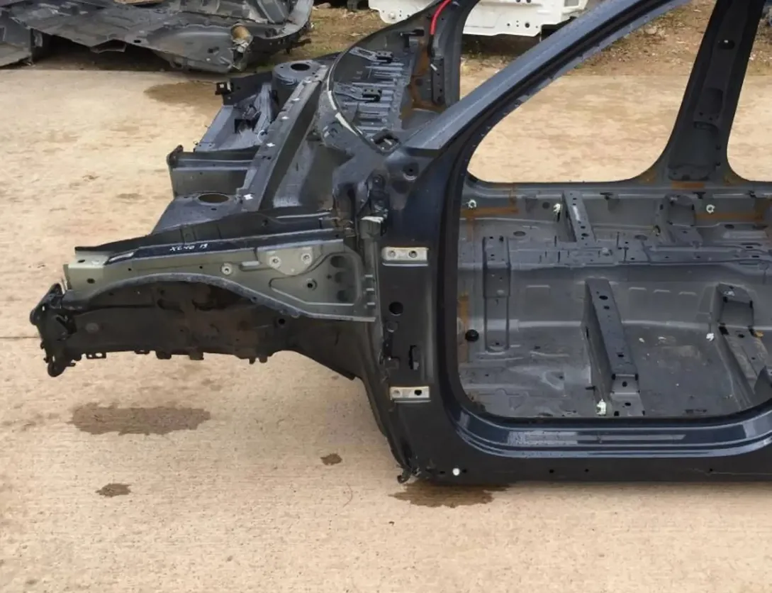 VOLVO XC40 1 generation (2017-2024) Front left quarter 30190342