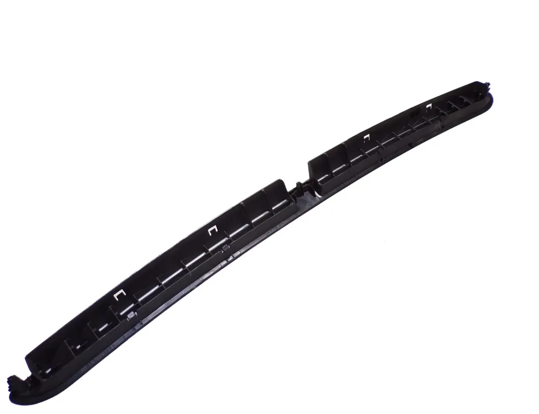VOLKSWAGEN Golf Plus 1 generation (2004-2009)  Решётки 5M0857463 22628732