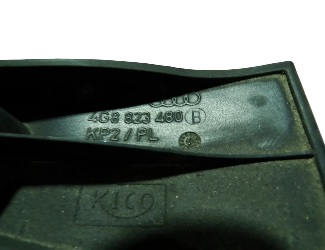 AUDI A7 C7/4G (2010-2020) Крюк капотa 4G8823480B 25700870