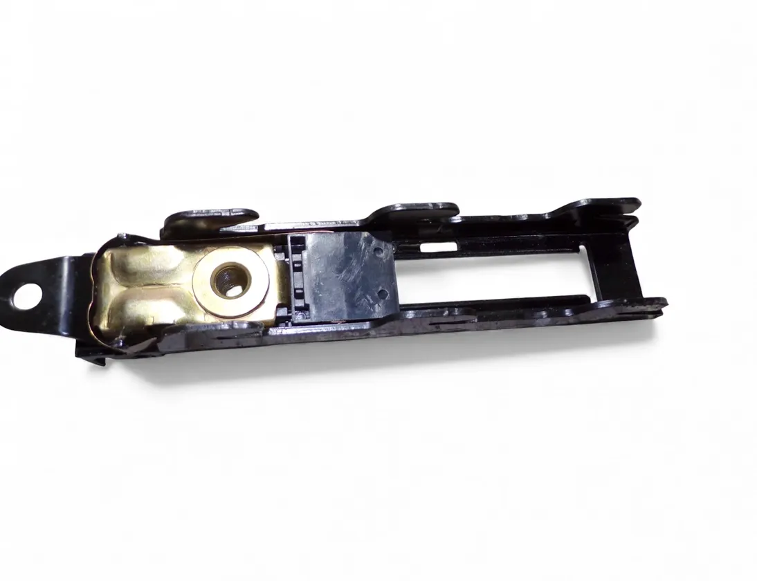 VOLKSWAGEN Passat B5 (1996-2005) РЕГУЛИРОВОЧНАЯ ПЛАНКА РЕМНЯ БЕЗОПАСНОСТИ 3B0857819E 33360657