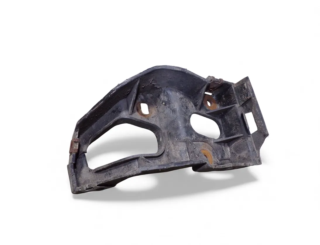 AUDI A4 B7/8E (2004-2008) Front Right Bumper Bracket 8E0853922D 33493847