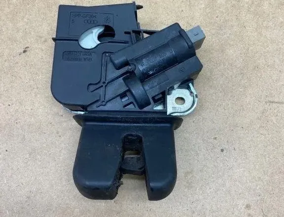 AUDI A4 B8/8K (2011-2016) Tailgate Boot Lock 4F5827505D 30964428