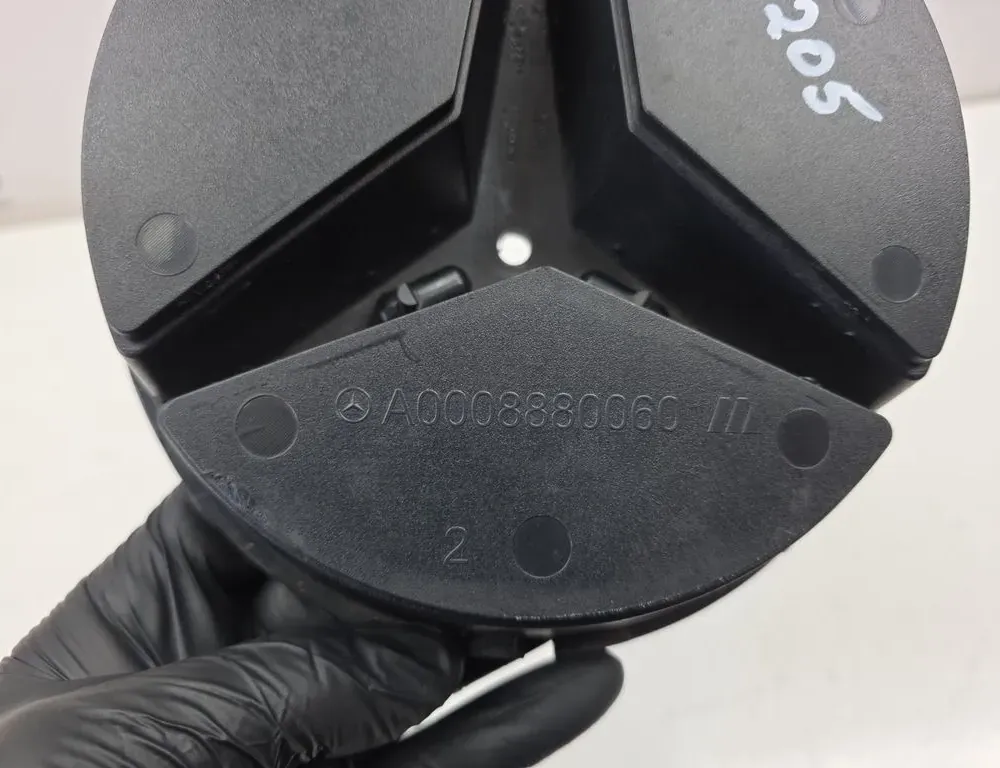 MERCEDES-BENZ C-Class W205/S205/C205 (2014-2023) Значок A0008880060 36094841