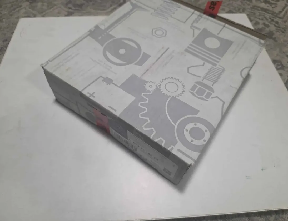 MERCEDES-BENZ ACTROS MP4 (2011-present) Front Right Door Mirror Glass a0028116633 34154922