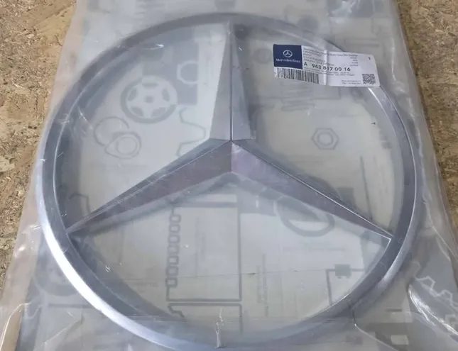 MERCEDES-BENZ ACTROS MP4 (2011-present) Bonnet Badge A9438170016 34065522