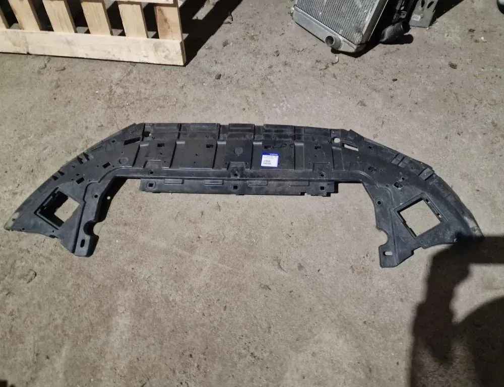 VOLVO V40 Cross Country 1 generation (2012-2020) Front Bumper Underbody Cover 31455220 34008011