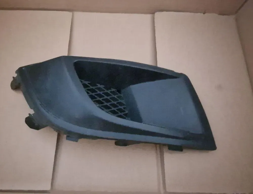 SUBARU Legacy 4 generation (2003-2009) Front Bumper Lower Grill 34007066