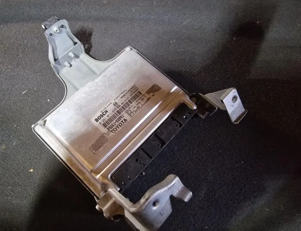 TOYOTA Yaris 1 generation (1999-2005) Engine Control Unit ECU 8966152891 34009437