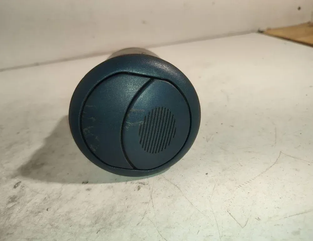 FIAT Doblo 1 generation (2001-2017) Вентиляционные отверстия центральной консоли 225363 31505351