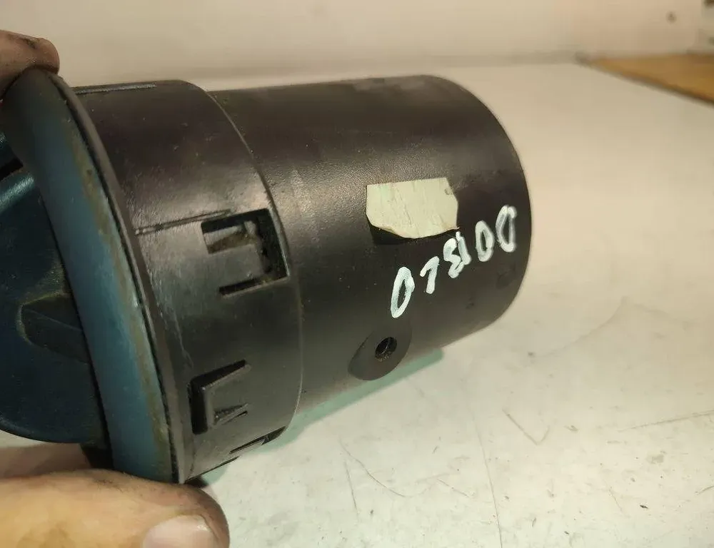 FIAT Doblo 1 generation (2001-2017) Вентиляционные отверстия центральной консоли 225363 31505351