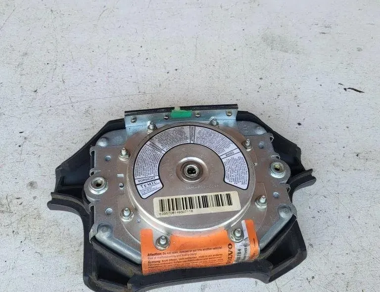 VOLVO V70 2 generation (2000-2008) Подушка безопасности руля 1025076143007166 31508522