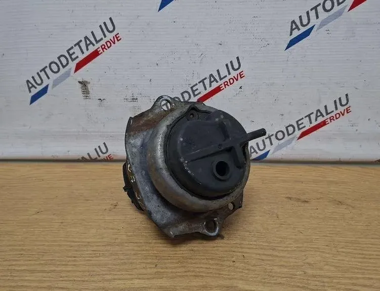 BMW X5 E70 (2006-2013) Front engine mount 6784416 32250489