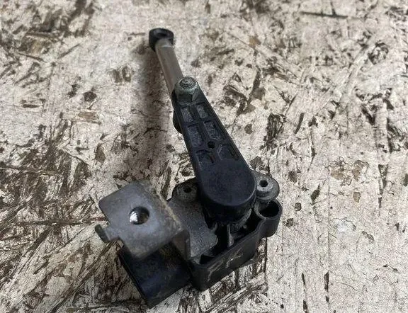 BMW X6 E71/E72 (2008-2012) Front Left Level Sensor 6785206 32119034