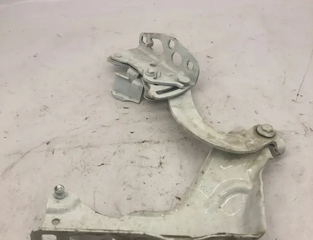 MERCEDES-BENZ E-Class W213/S213/C238/A238 (2016-2024) Front Right Bonnet Hinge A2138800128 33026111