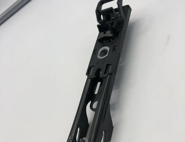 MERCEDES-BENZ GLB AMG X247 (2019-2023) РЕГУЛИРОВОЧНАЯ ПЛАНКА РЕМНЯ БЕЗОПАСНОСТИ A0008607802 33496227