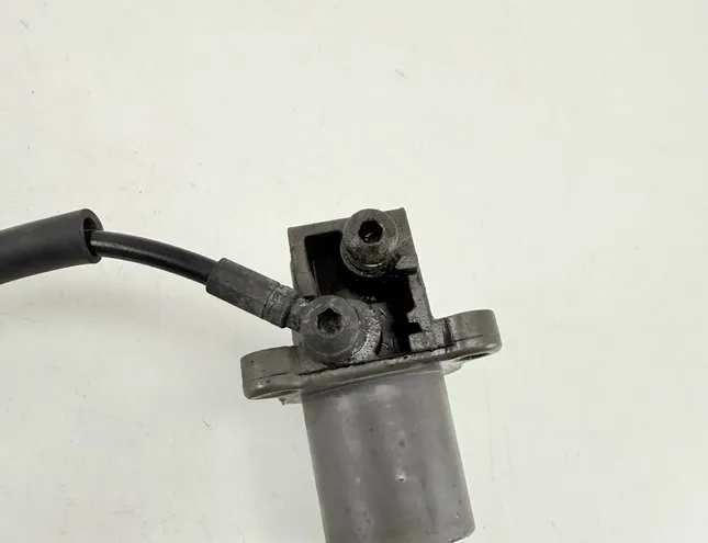 BMW K Цилиндр сцепления 123 33780451