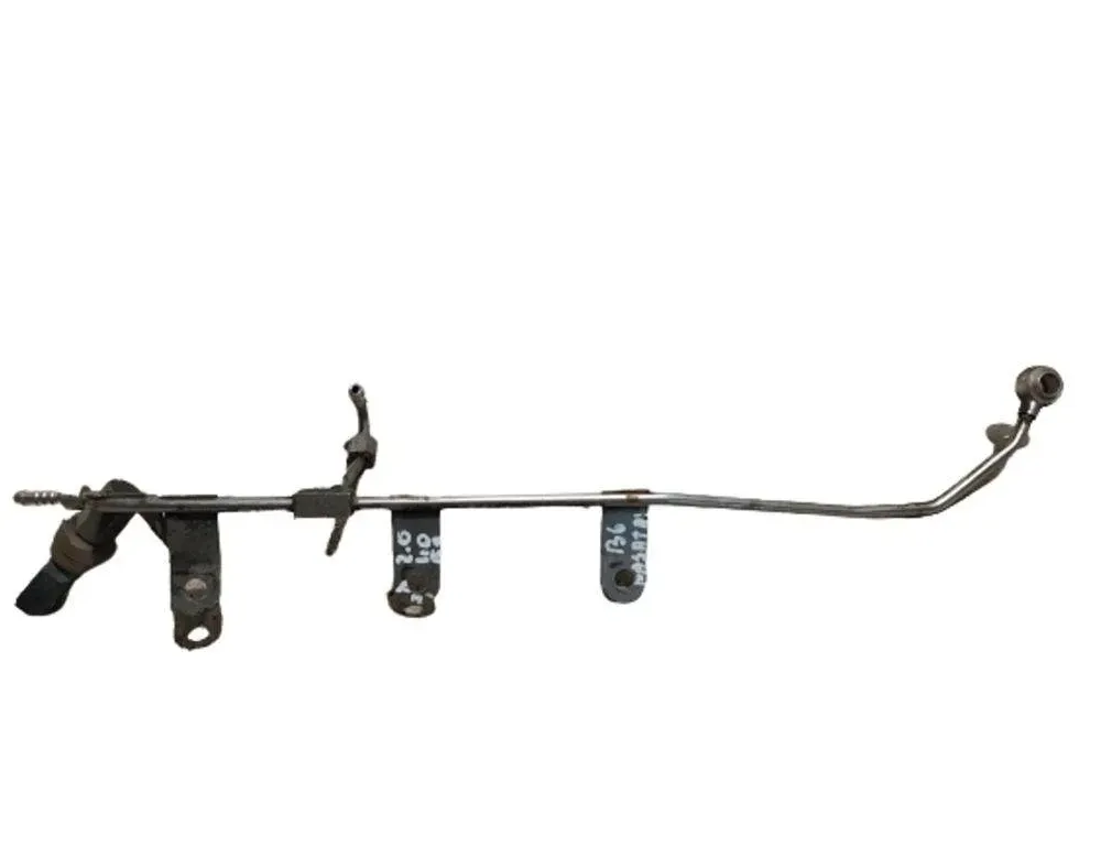 VOLKSWAGEN Passat B6 (2005-2010) Топливная рейка 06F127505N 31445071