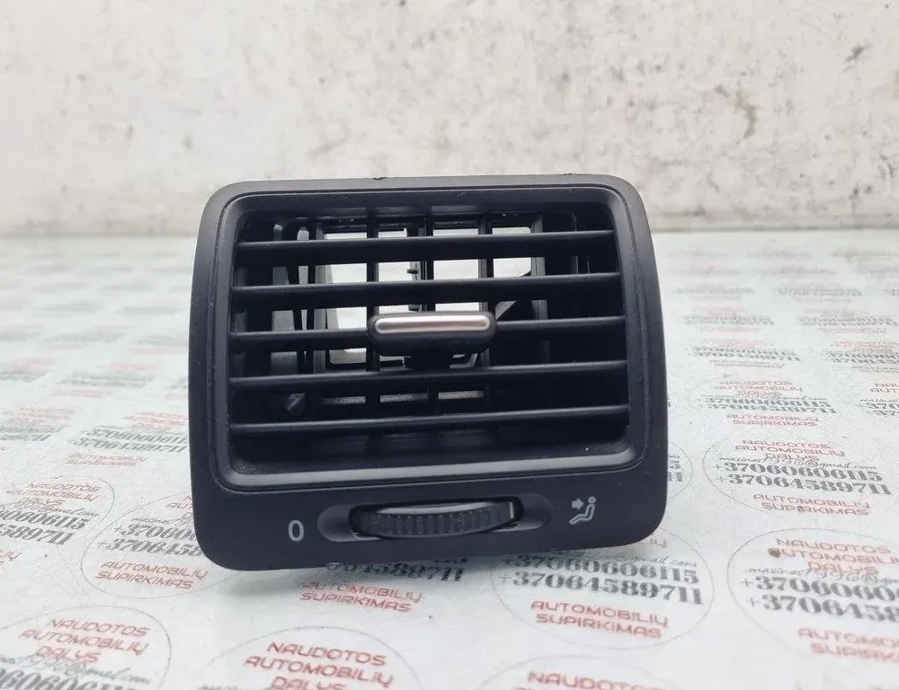 VOLKSWAGEN Jetta 3 generation (1992-1998) Dashboard Air Vents 1K0819710 31463098