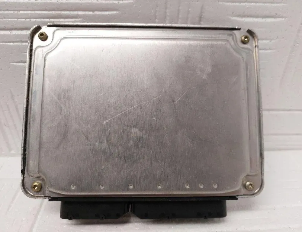 AUDI A4 B7/8E (2004-2008) Engine Control Unit ECU 0261207473,8E0907551B 31471335