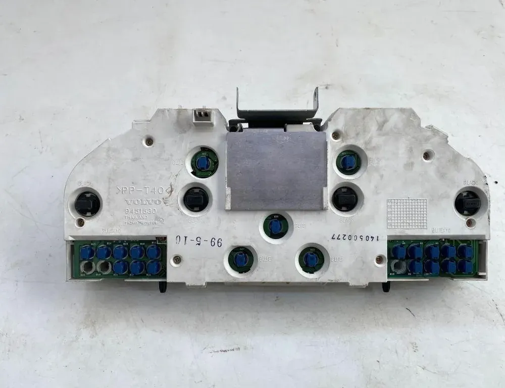 VOLVO S70 1 generation (1997-2000) Speedometer 9168144,9451530,9472523 34859445