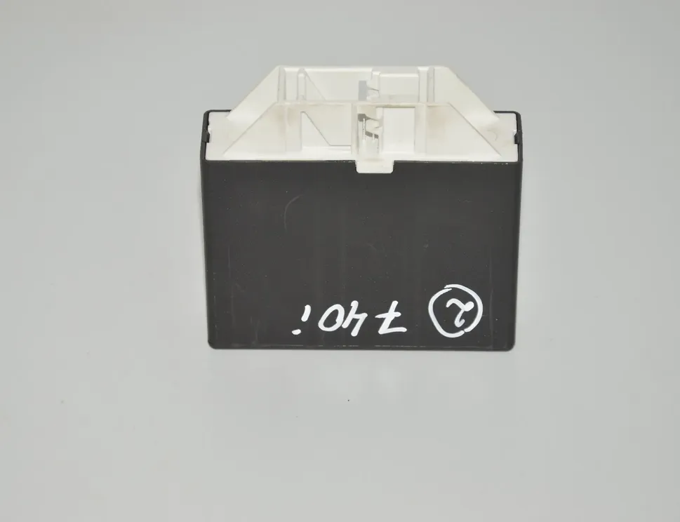 BMW 7 Series G11/G12 (2015-2023) PDC Parking Distance Control Unit 6819571 2425278