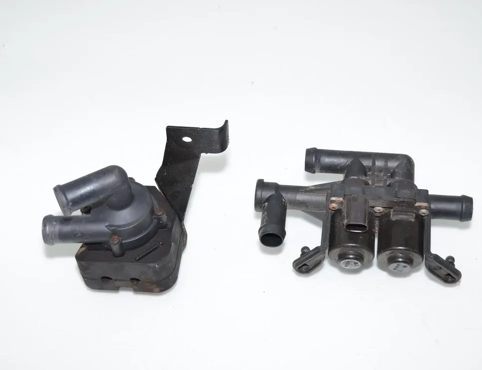 BMW 5 Series F10/F11 (2009-2017) Circulation Water Motor 9239313,9310349,64119239313,64219310349,64114271156,4271156,9119164,64539119164 34908030