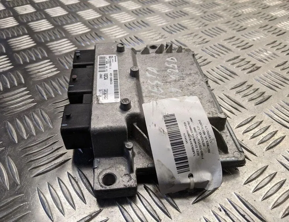 FORD Fiesta 7 generation (2017-2024) Engine Control Unit ECU AV2112A650CA 31429410