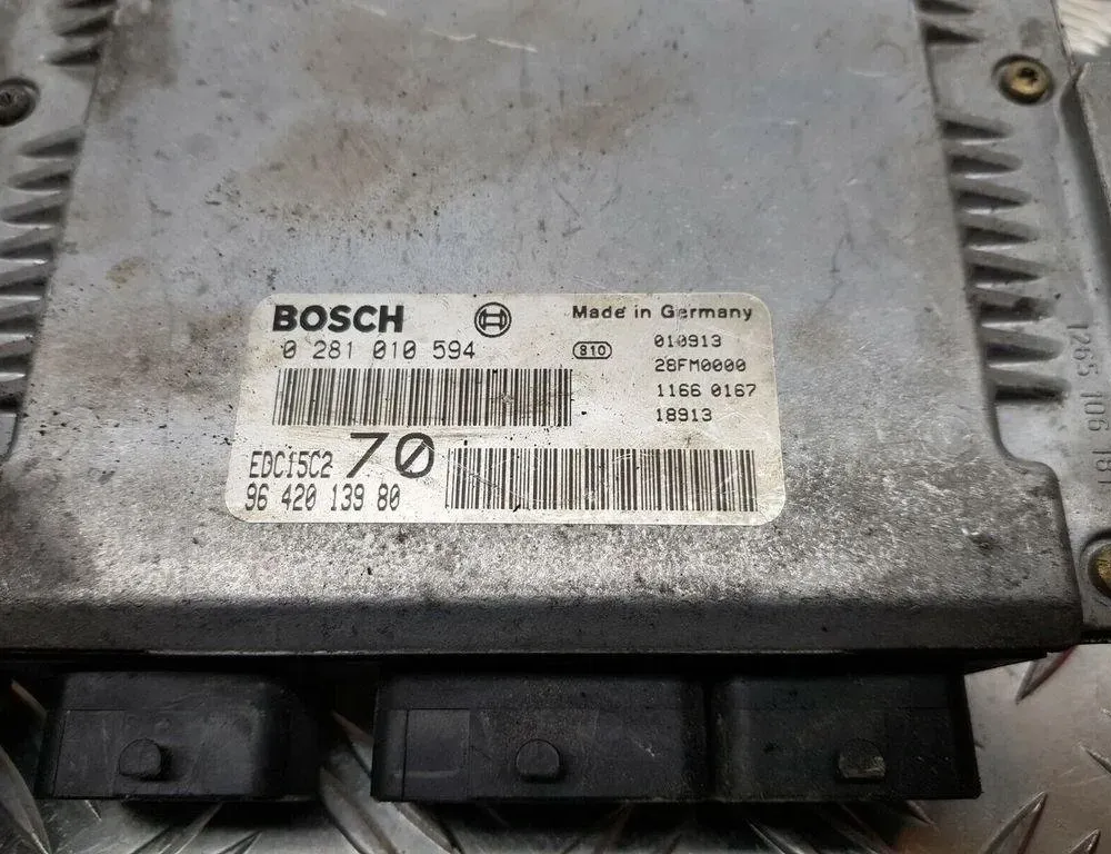 PEUGEOT 206 1 generation (1998-2009) Engine Control Unit ECU 9642013980 31432931