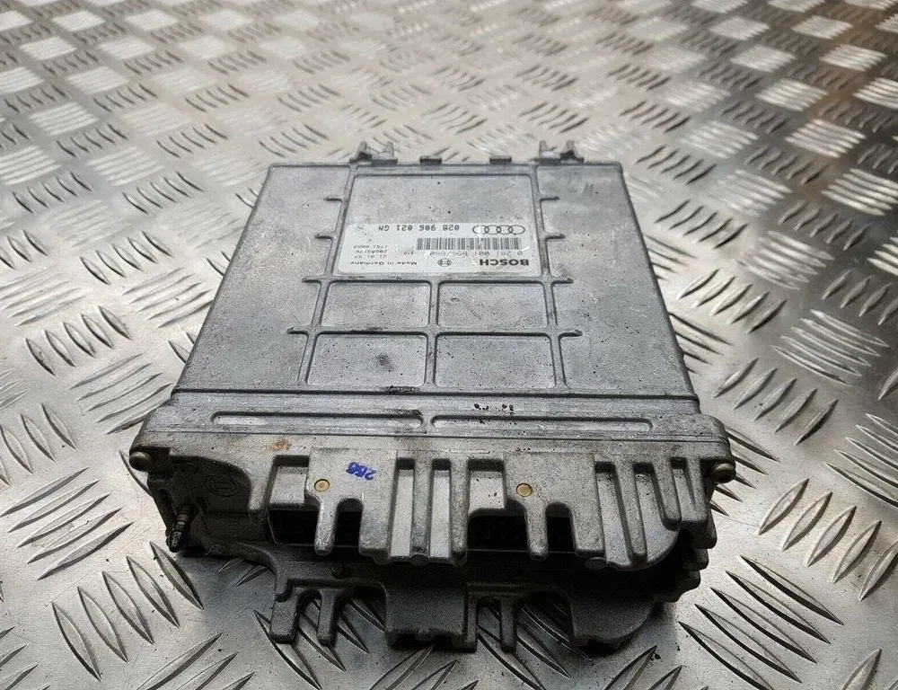 AUDI A4 B5/8D (1994-2001) Engine Control Unit ECU 028906021GN 31434525