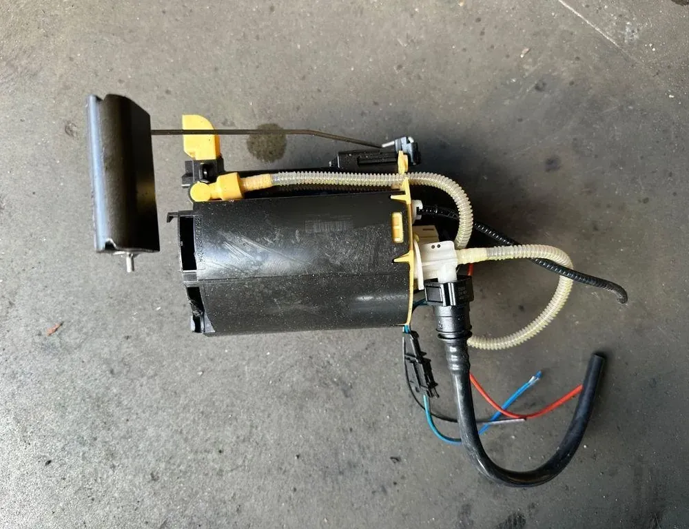 LAND ROVER Discovery Sport 1 generation (2014-2024) In Tank Fuel Pump 8528527 35567221