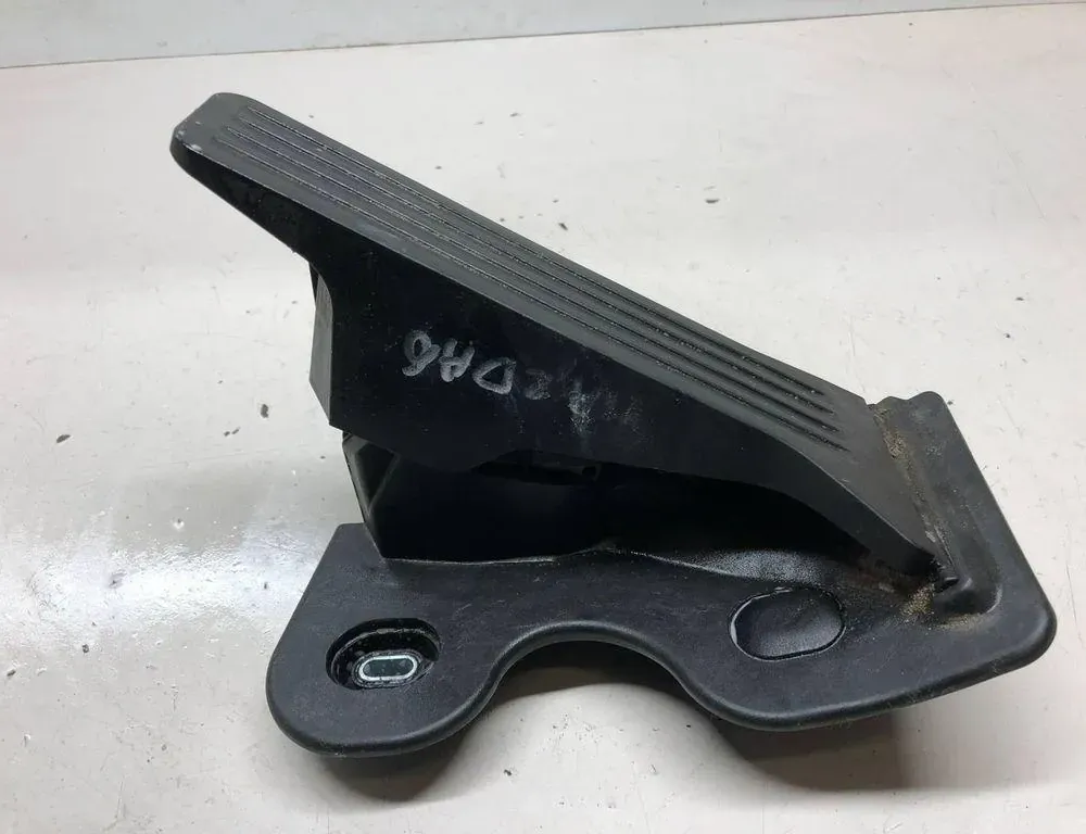 MAZDA 6 GJ (2012-2024) Throttle Pedal GHK341600 35603103