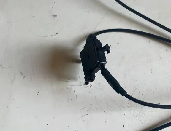 AUDI A6 C7/4G (2010-2020) Bonnet Lock 8U0823509B 35600846