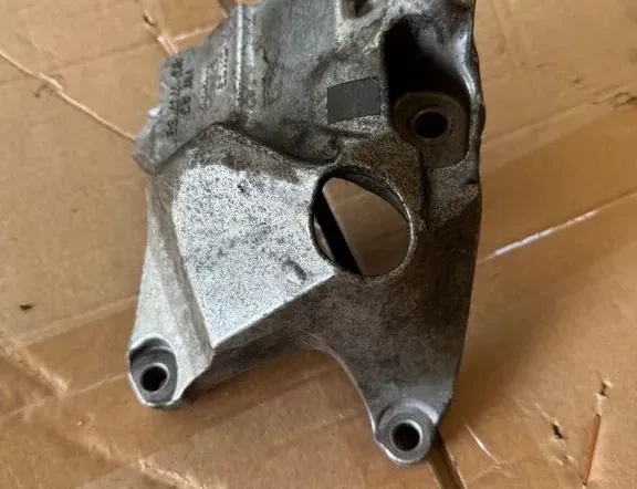 AUDI Q7 4M (2015-2024) Left Side Engine Bracket 4M0199307BE 34010436