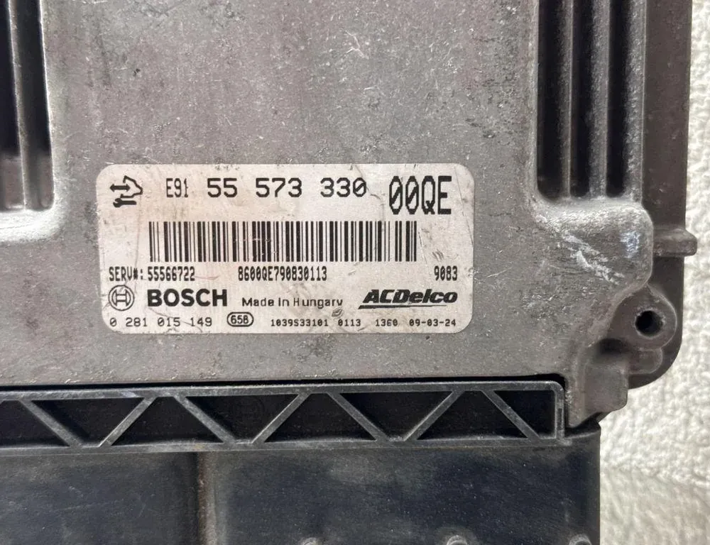 OPEL Insignia A (2008-2016) Engine Control Unit ECU 55573330,0281015149,55566722 34546795