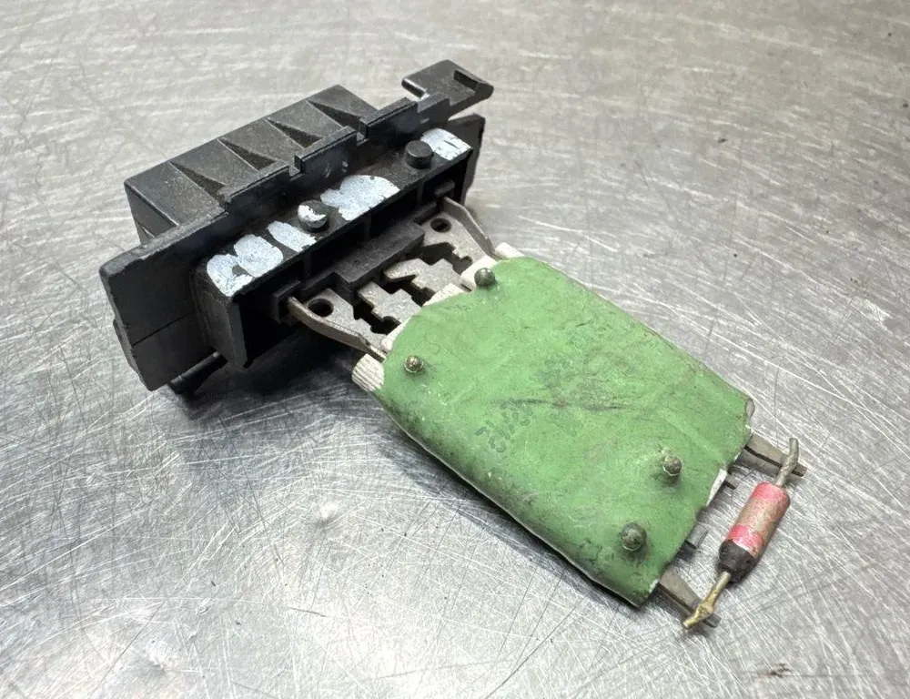 OPEL Corsa D (2006-2020) Blower fan relay 34467120