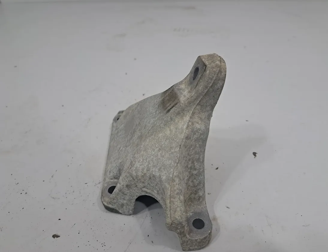BMW 4 Series F32/F33/F36 (2013-2020) Engine Bracket Right Side 6788610 23787407