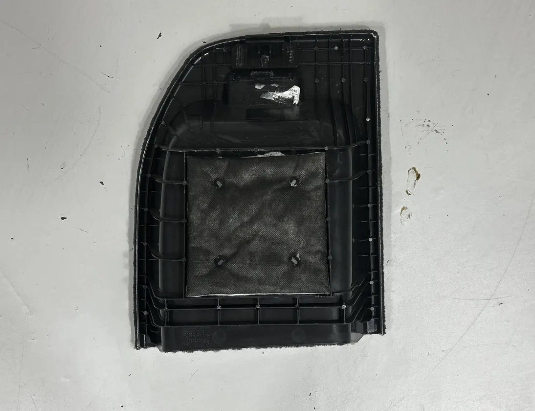 BMW X6 F16 (2014-2020) Обивка багажника правой стороны 7246988,7326606 24385498