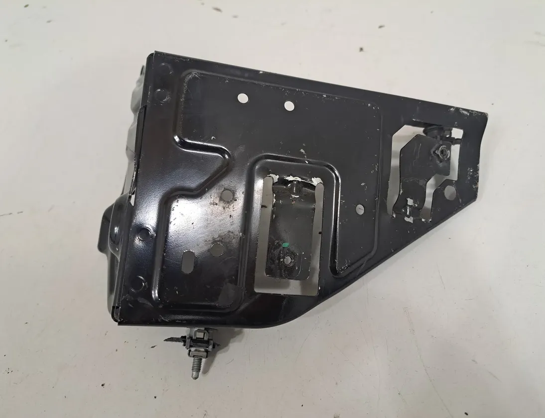 BMW X1 F48/F49 (2015-2023) Left Headlight Bracket Mount 7342502 27183587