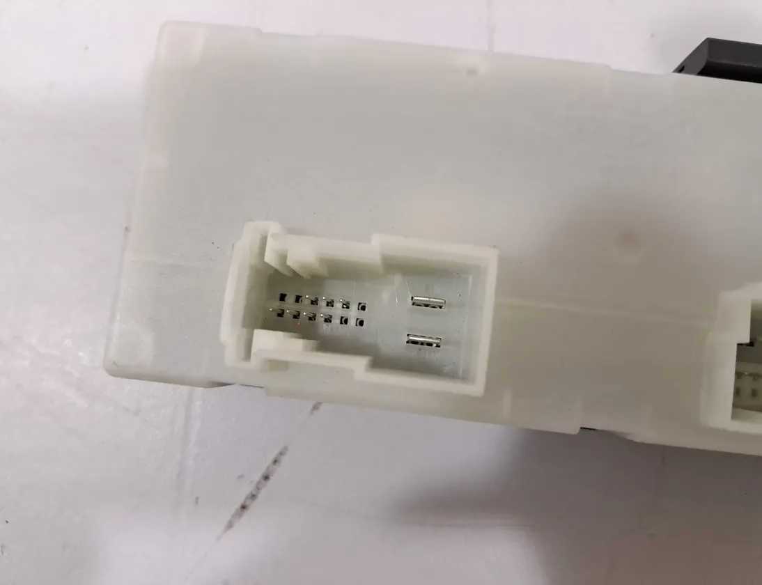 BMW 7 Series G11/G12 (2015-2023) Bootlid Control Unit 9451484,8739634,7491951,7496719,9491418 31780387