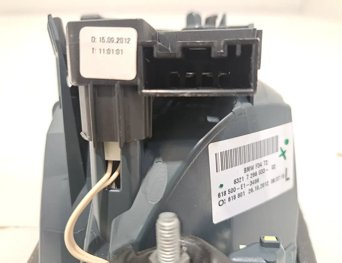 BMW 3 Series Gran Turismo F34 (2013-2017) Left Side Tailgate Taillight 7286033 33789614